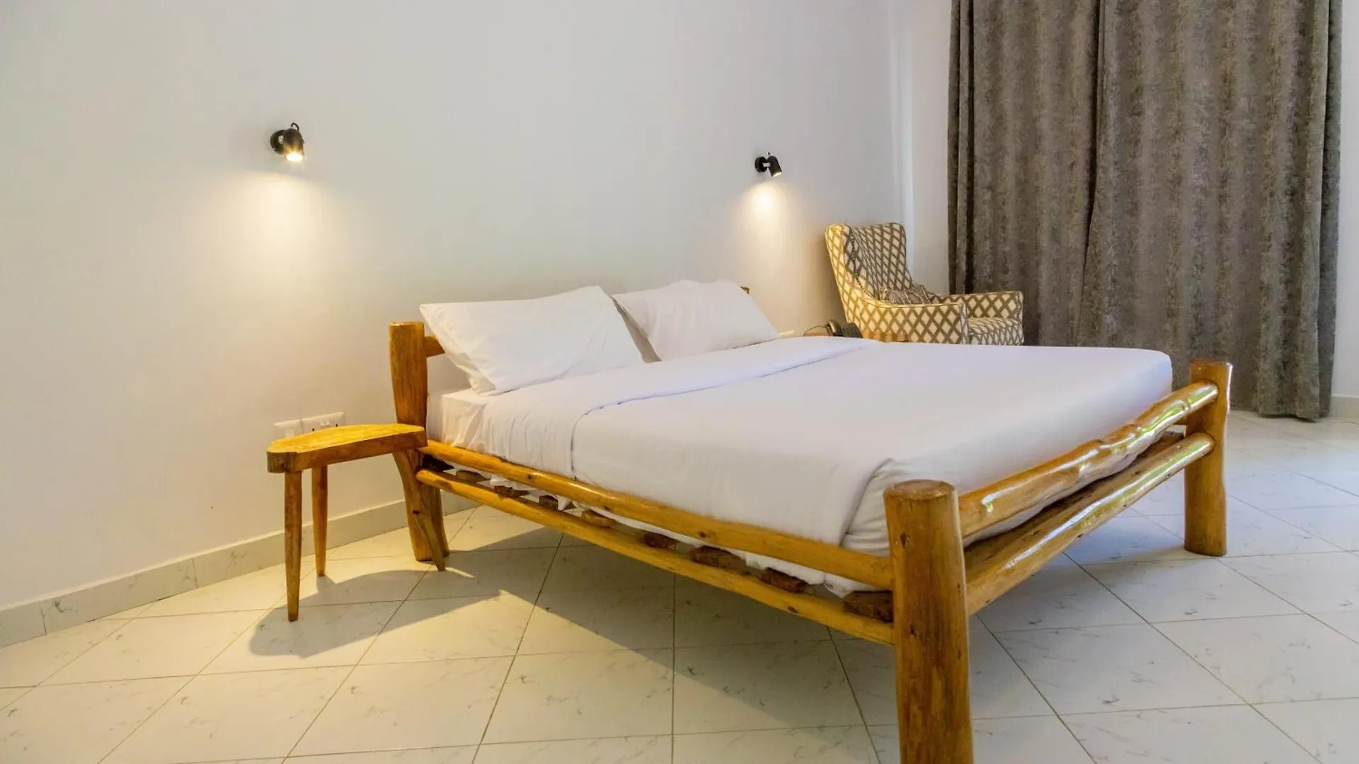 Sundiata Beach Resort Entebbe 0*,