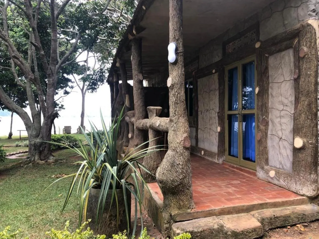 Sundiata Beach Resort Entebbe 0*,  Uganda